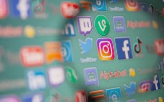 程序员最爱的问答网站，给ChatGPT当起了“奶妈”